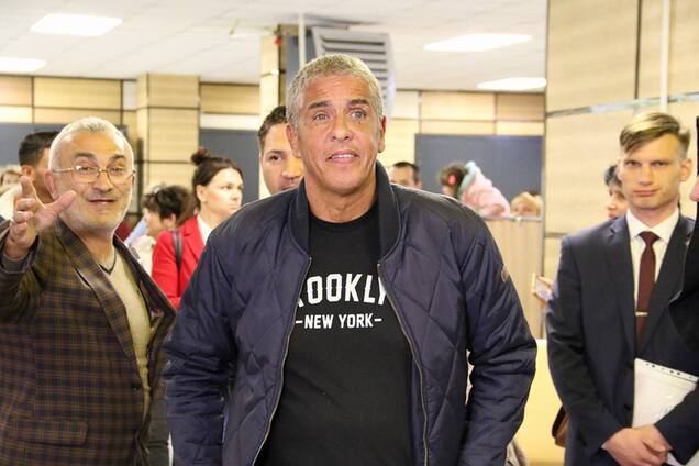 Звезда 'Такси' радостно прибыл в оккупированный Крым: реакция адептов Путина