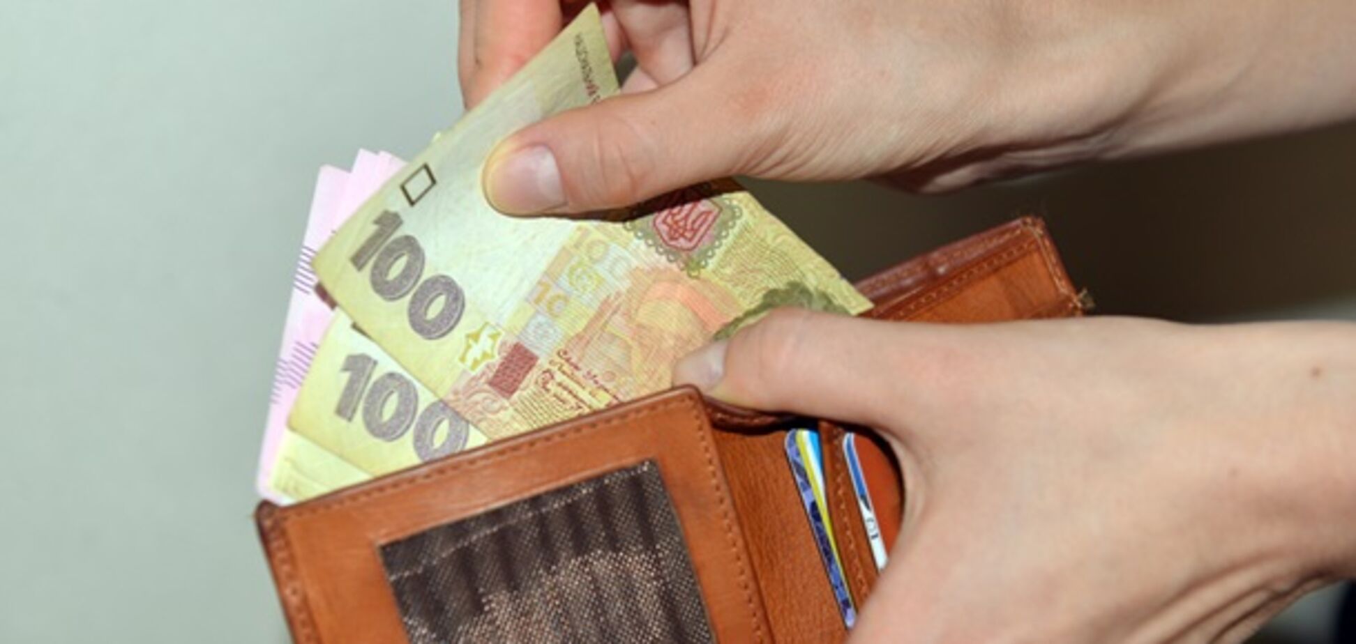У Порошенка запропонували підвищити мінімальні зарплати до 4 тис. грн
