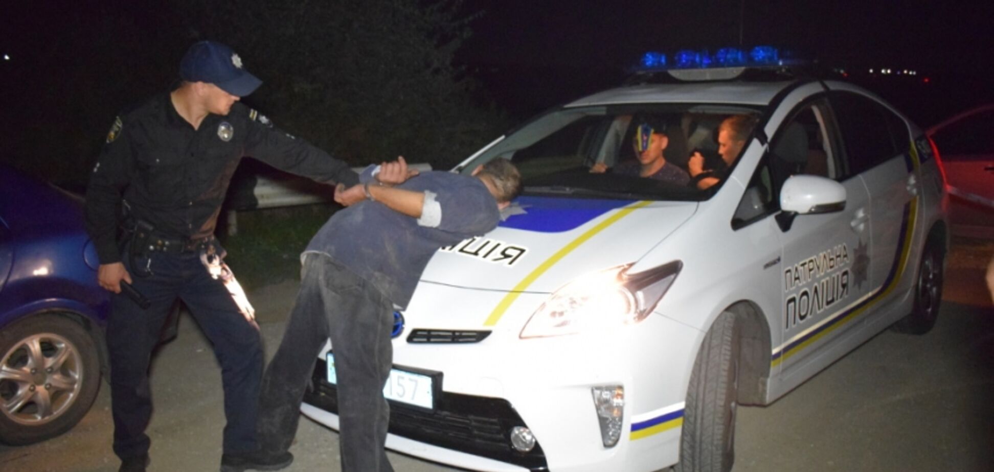 Стрілянина на дорозі в Миколаєві: поліція зловила зловмисника, який ледь не вбив людину