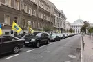 Борьба за право дуть в свисток