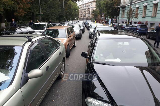 Владельцы авто с еврономерами заблокировали центр Киева: подробности акции протеста
