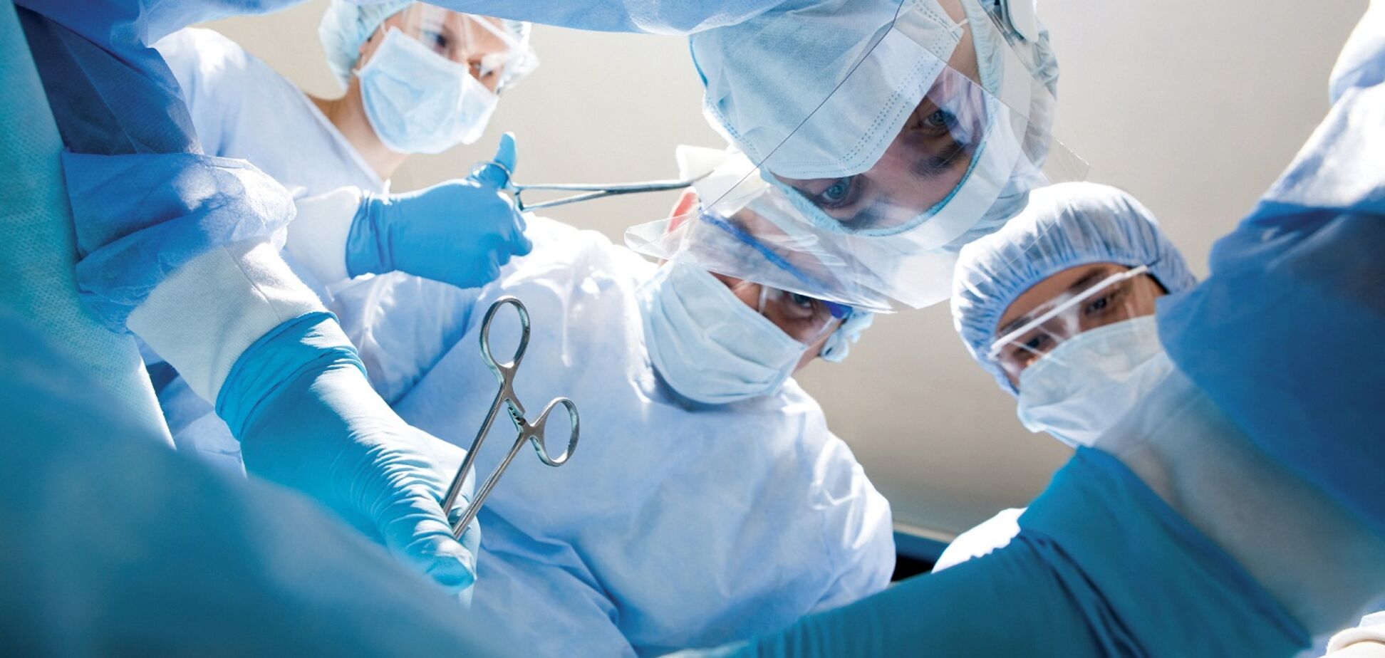 Львовские хирурги удалили гигантскую опухоль