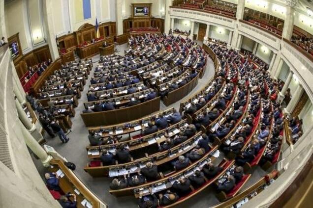 Порошенко предложил снять неприкосновенность с депутатов с 2020 года
