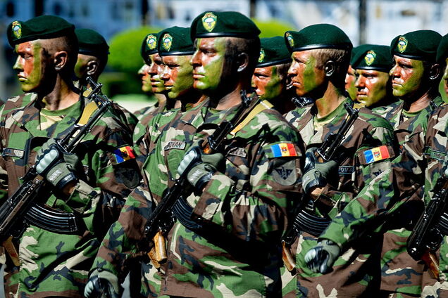 Додон не указ: молдавські військові прибули в Україну