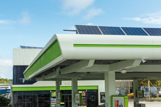 АЗК 'ОККО' будет производить солнечную электроэнергию