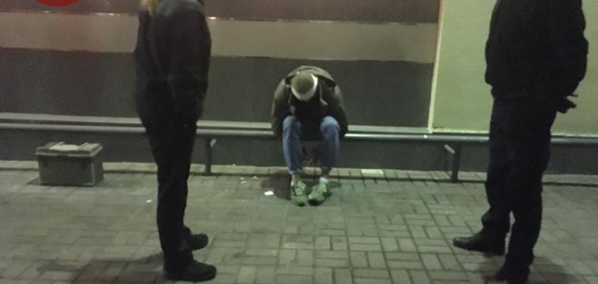 Экс-боец АТО и любитель 'Л/ДНР' устроили потасовку возле известного бара в Киеве