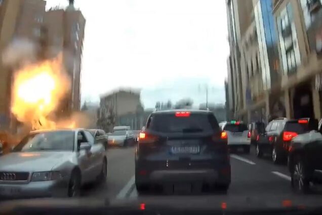 Момент взрыва 'врага Кадырова' в Киеве попал на регистратор: уникальное видео