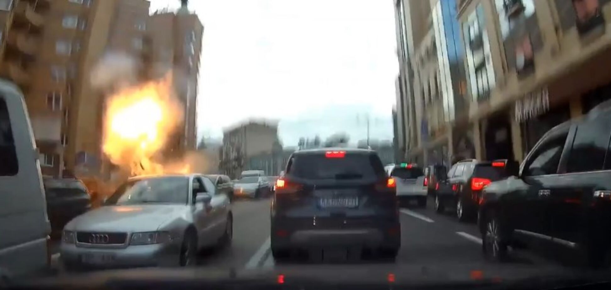 Момент вибуху 'ворога Кадирова' в Києві потрапив на реєстратор: унікальне відео