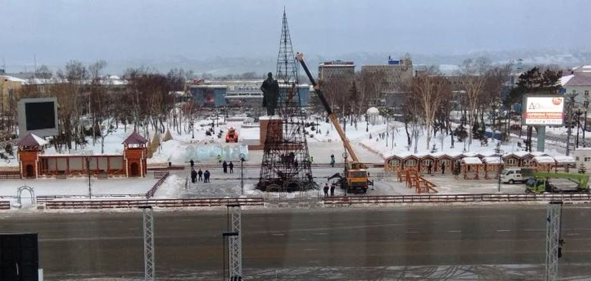 У Росії згоріла гігантська новорічна ялинка