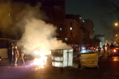 Революция в Иране: число жертв столкновений выросло, сотни людей задержаны