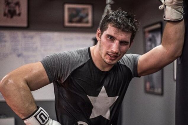 Непереможний російський боксер висловив захоплення Усиком