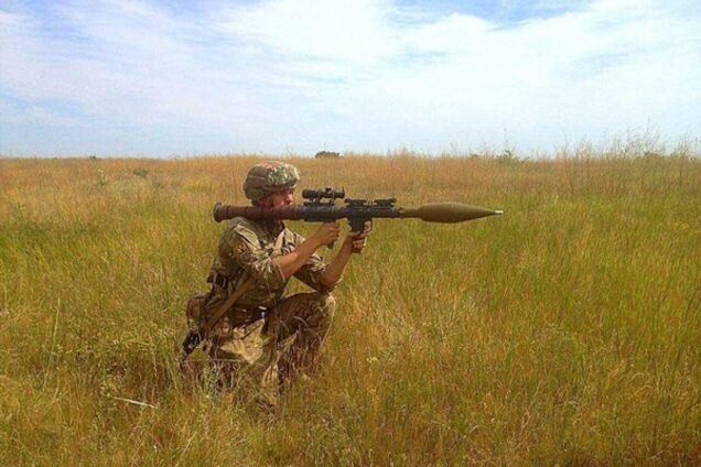 Зброя США пропала в Україні: 'Азов' видалив скандальні фото