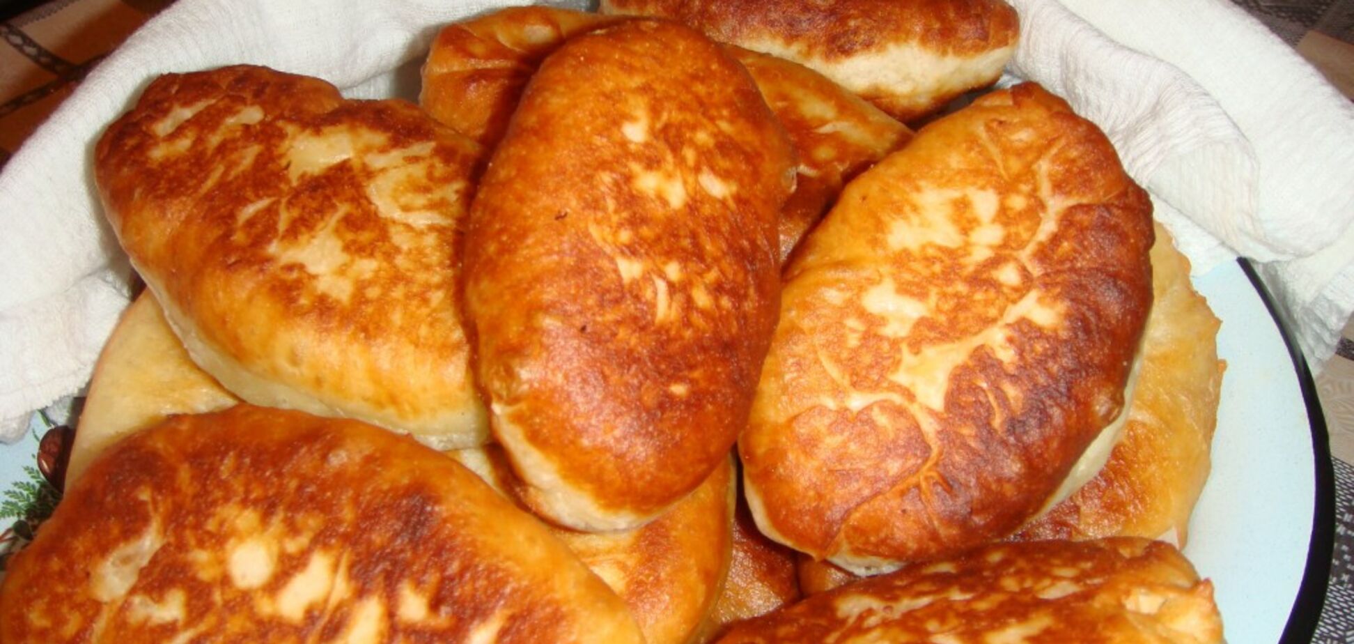 Рецепт від мами: як смачно приготувати смажені пиріжки