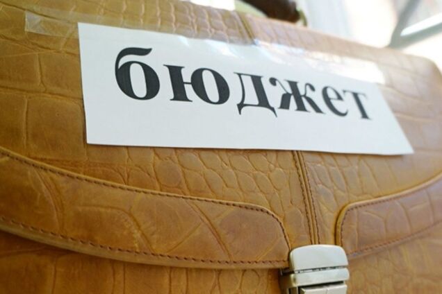 Подозреваемый в разворовывании бюджета замглавы Запорожского облсовета сегодня выйдет на работу