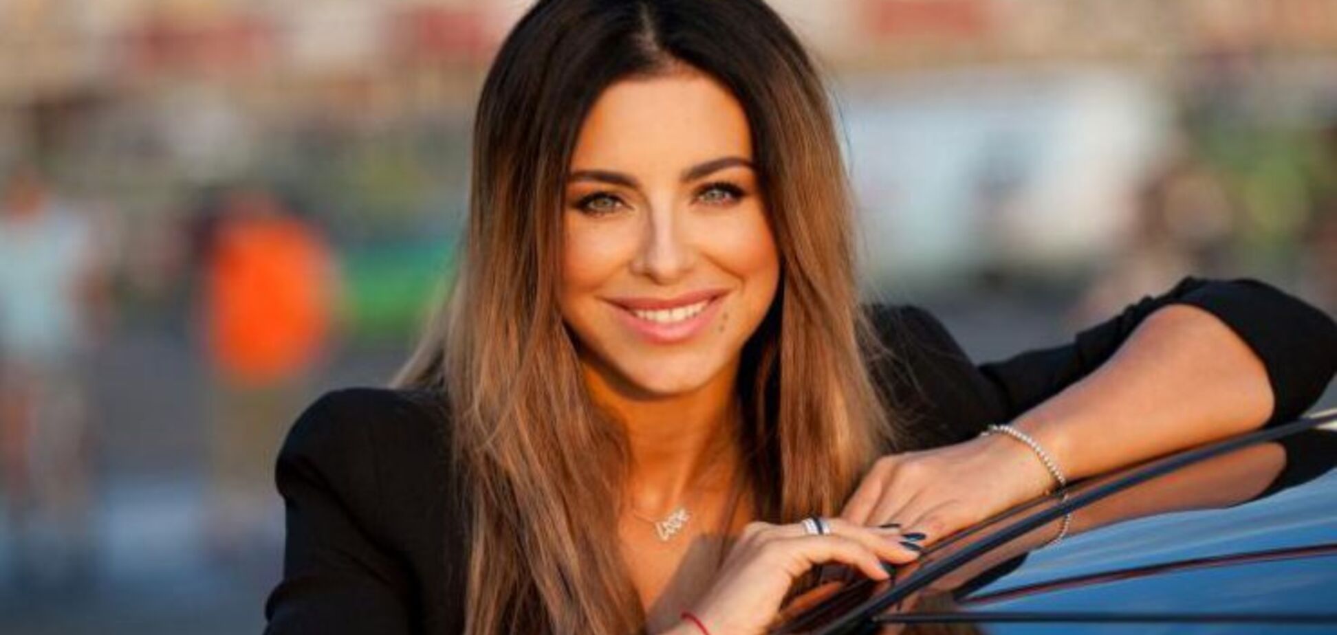 Полезна для Суркова: стало известно о планах Кремля на Ани Лорак