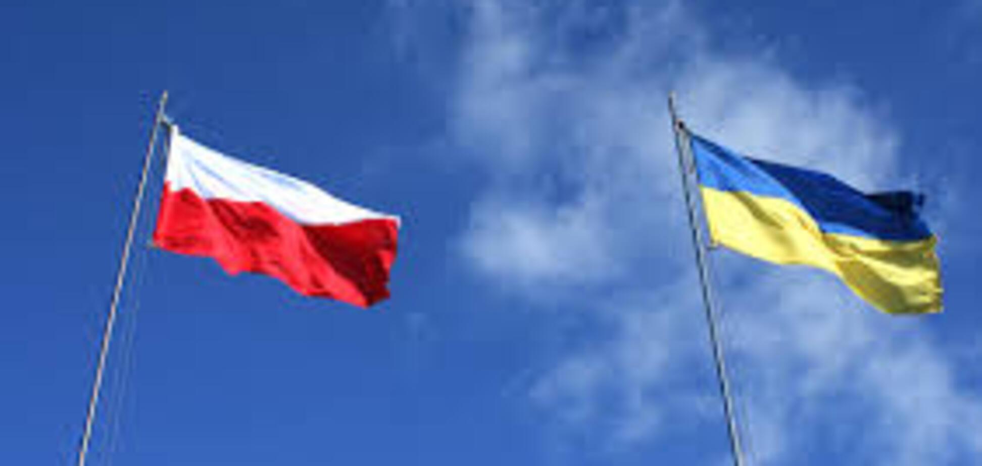 Побит рекорд: стало известно, как украинцы финансово помогают Польше 