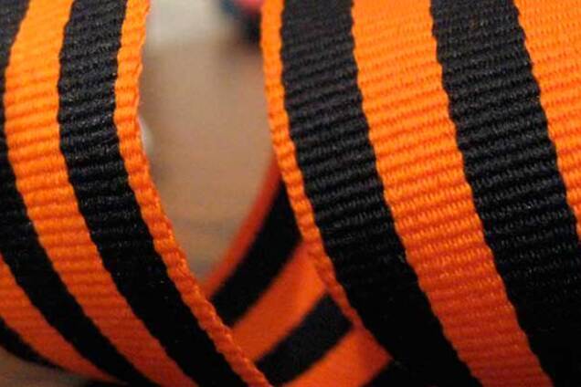 Роз'їжджав із 'георгіївською стрічкою': білорусу призначили максимальний штраф в Україні