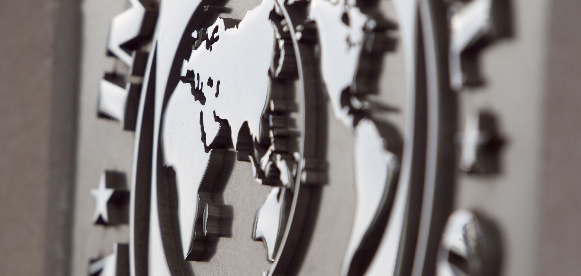 У Порошенка відповіли на випад МВФ щодо антикорупційного суду