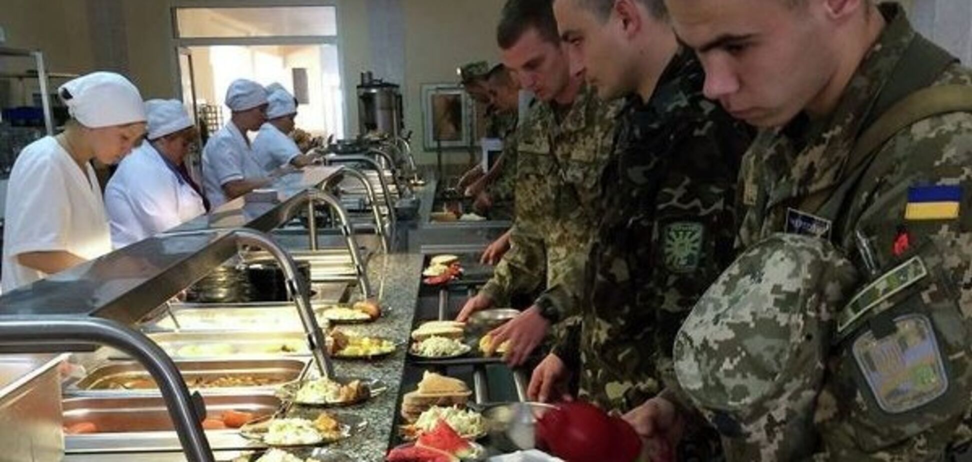 Договор на 300 млн: 'кормильцы Януковича' выиграли тендер на поставку продуктов армии