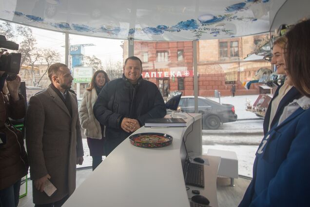 Філатов відкрив перший у Дніпрі туристично-інформаційний центр