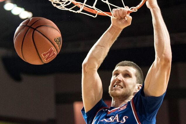 Лучший! Баскетболист сборной Украины обеспечил своей команде феерическую победу в NCAA: видео лучших моментов