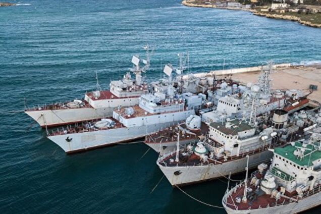 Лучше Путину не корабли возвращать