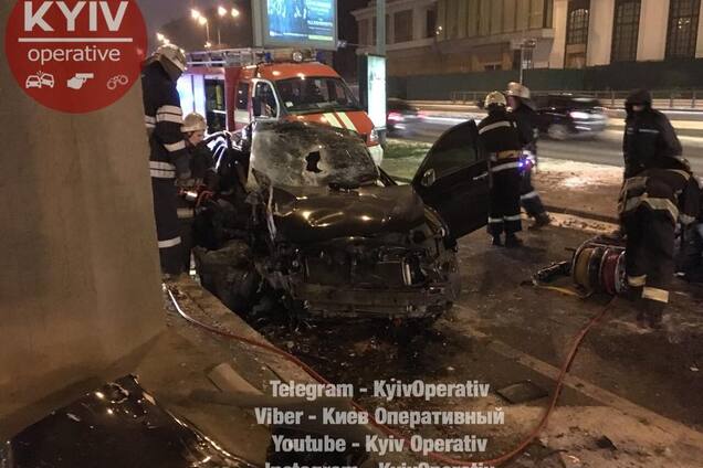 В Киеве произошло страшное смертельное ДТП: появилось видео