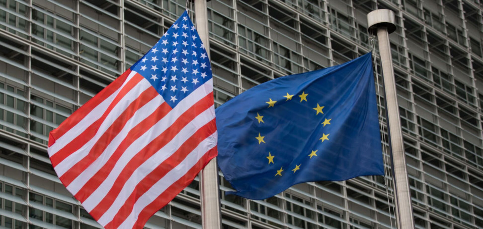 'Создает трудности': в ЕС допустили ссору с США из-за санкций против России