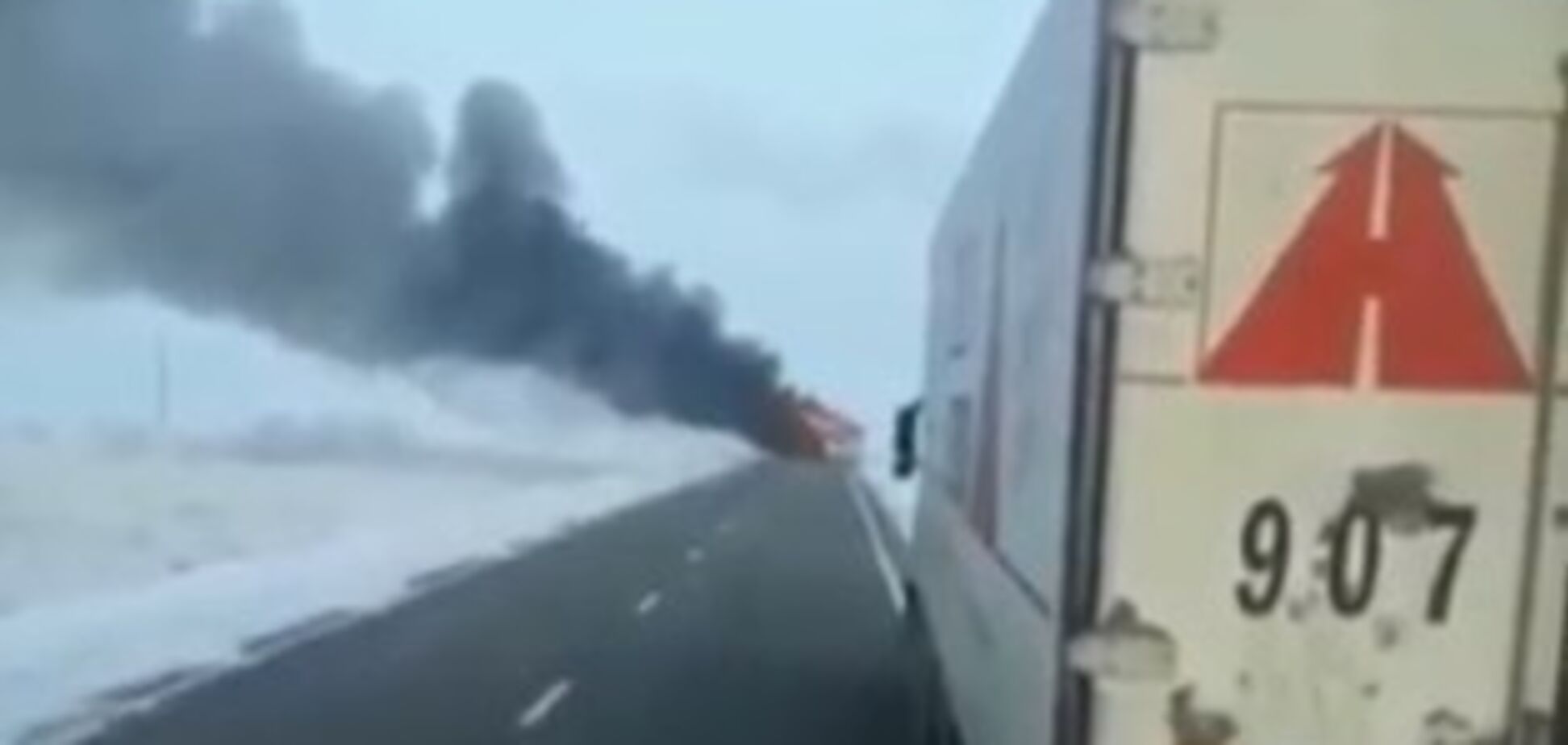 52 людини згоріли живцем: з'явилося перше відео моторошної пожежі в Казахстані