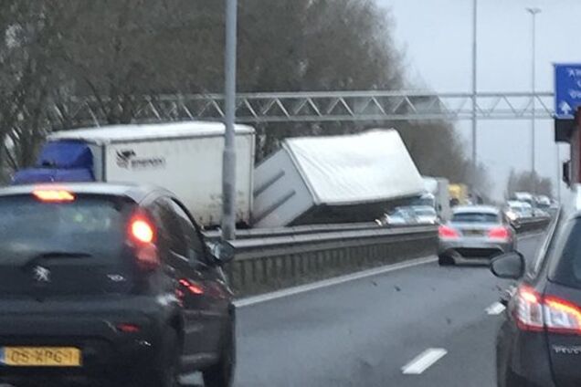 На Нідерланди обрушився смертоносний шторм: є жертви