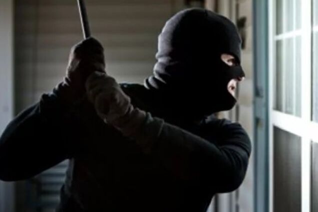 Ламали і відривали пальці: на Запоріжжі влаштували страшну розправу над сім'єю