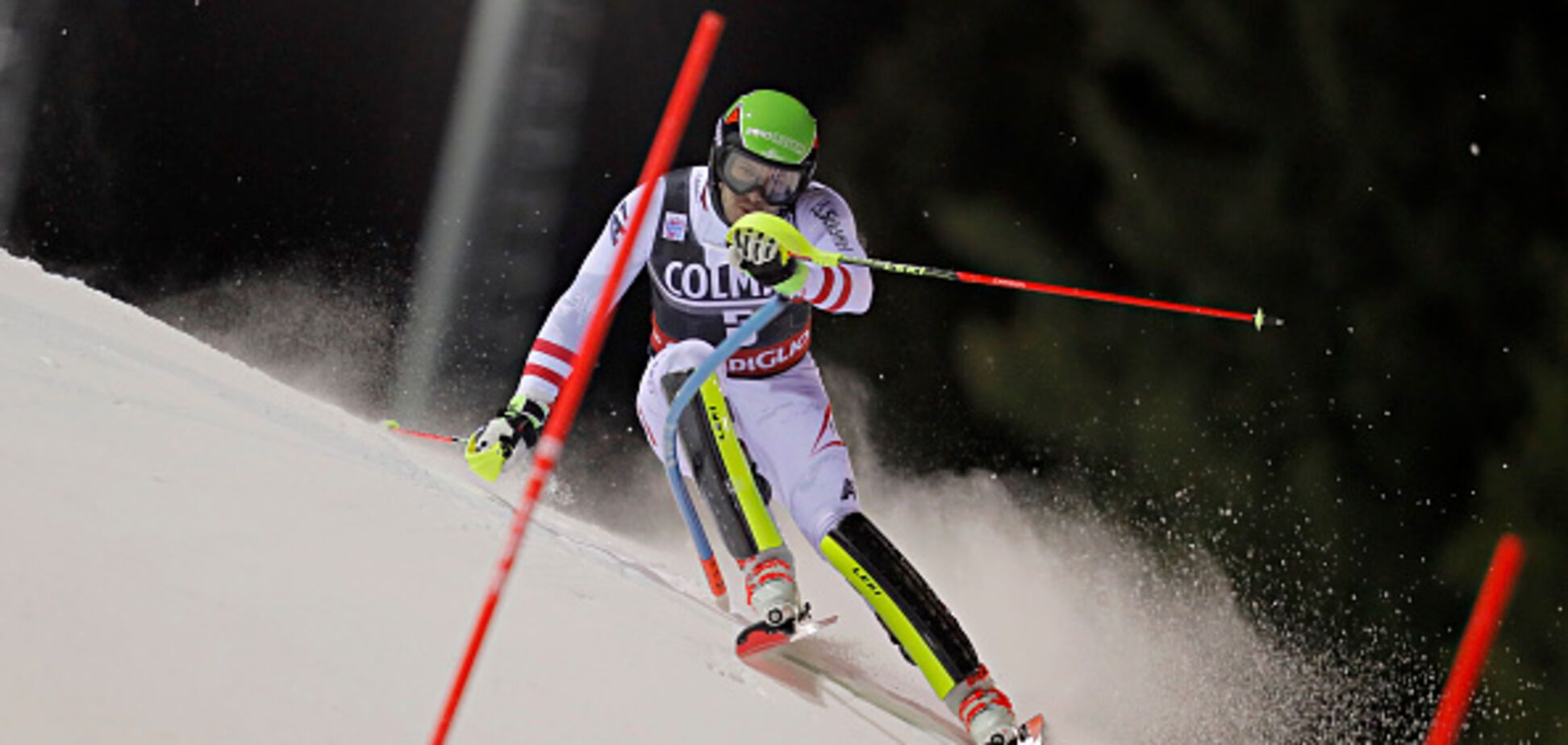 Известный горнолыжник жестко упал на скорости в финале Кубка мира: видео падения