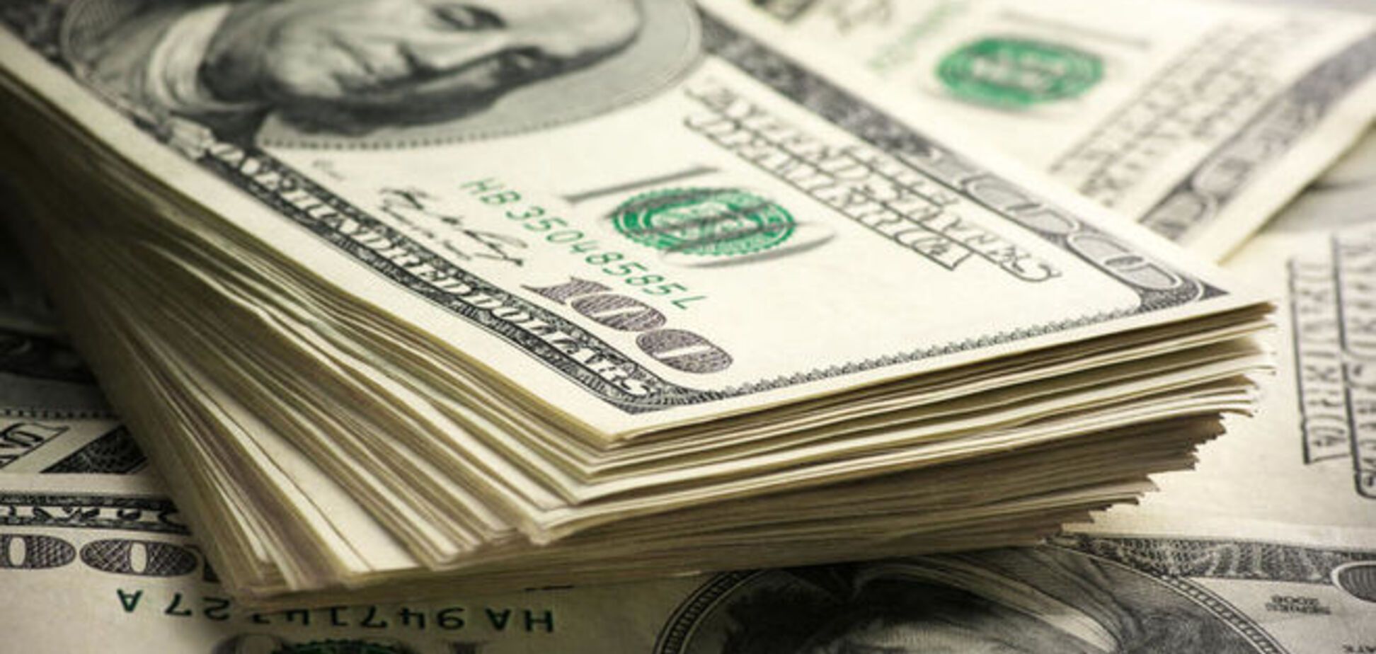 'До 30 і вище': українцям дали прогноз по долару на січень