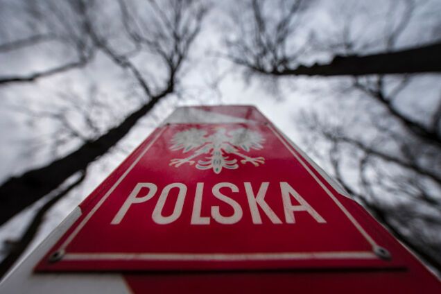 'Снижаем напряжение': Польша заявила о сотнях тысяч украинских беженцев