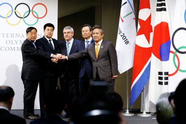 "Эмоциональный момент для всего мира": КНДР и Южная Корея подписали историческое соглашение