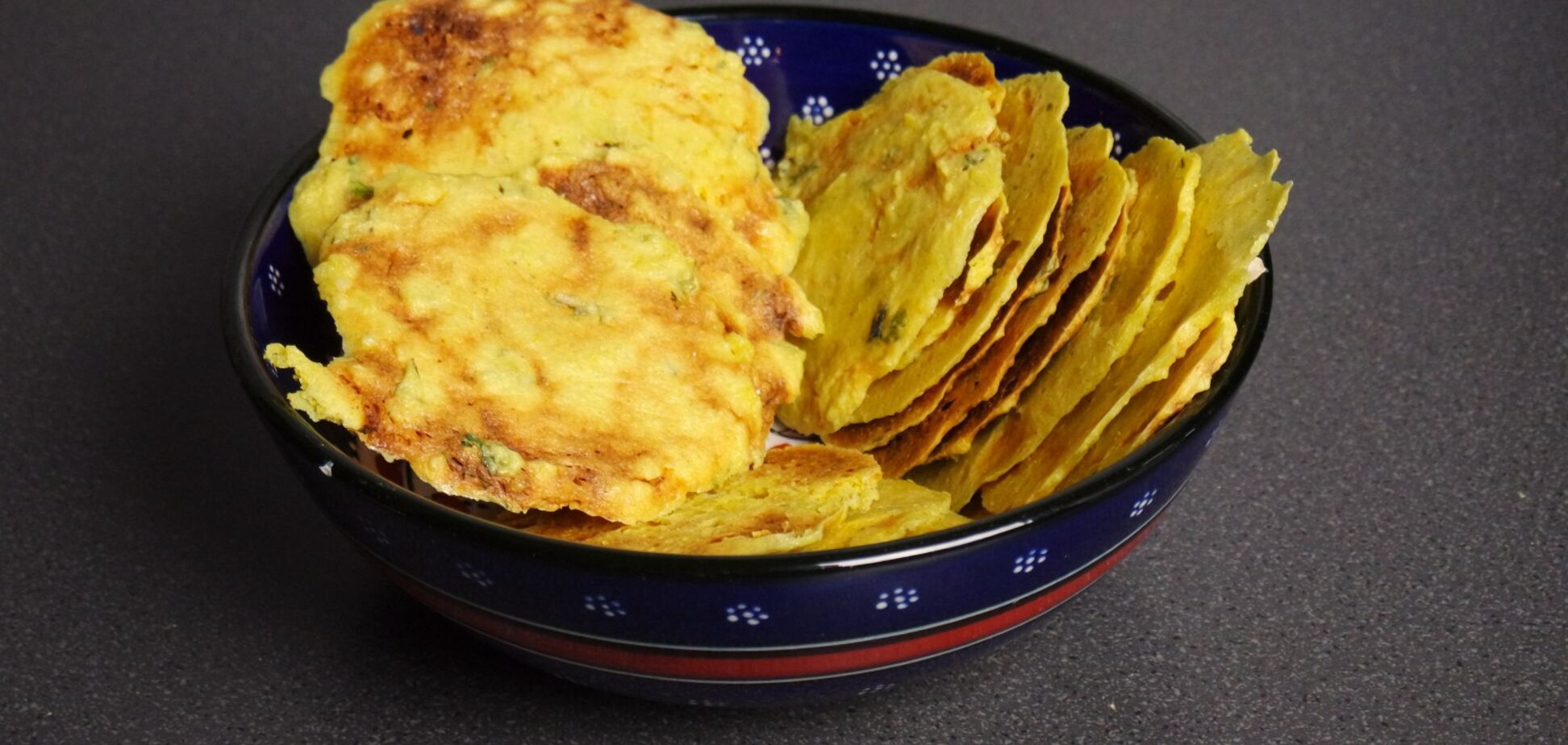 Простой рецепт: как приготовить сырные чипсы