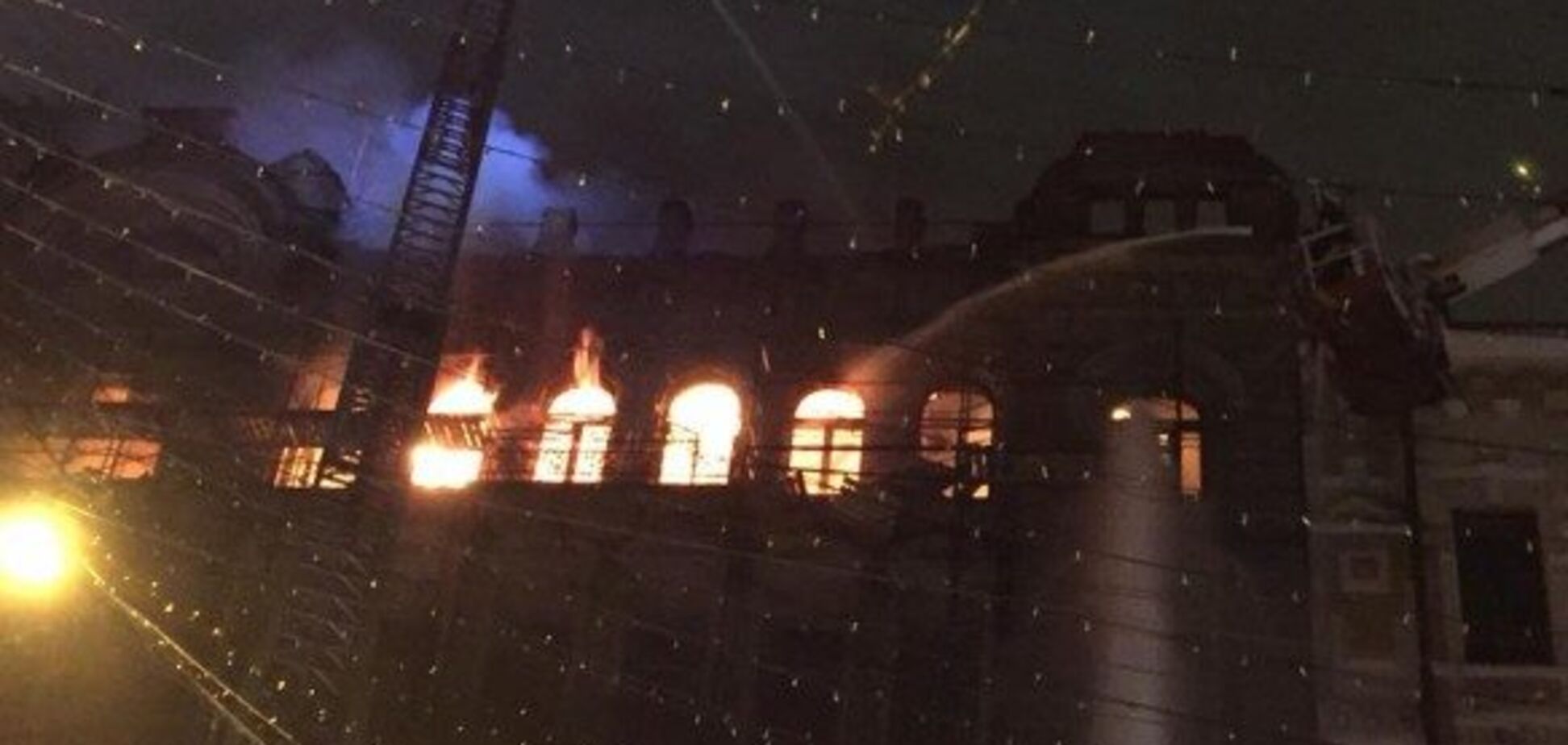 Замість пам'ятника - висотка: як знищують Київ