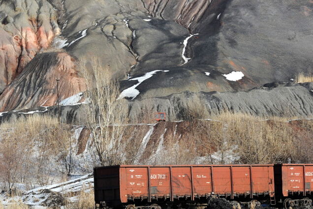 400 осіб всередині: на Донбасі стався вибух на шахті
