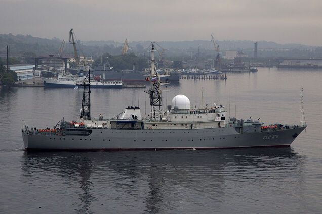 Стало известно о наглом инциденте с кораблем России у берегов США: военные раскрыли подробности