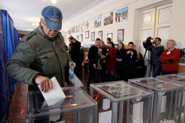 Есть два лидера: стало известно, кого украинцы видят новым президентом