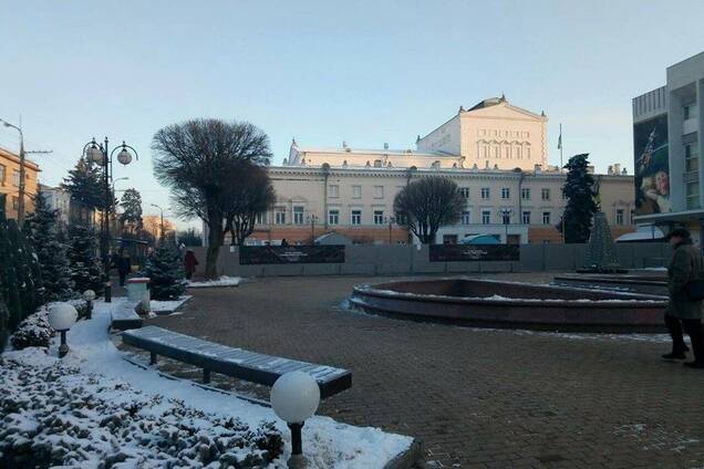 'Первые в мире': в Виннице снесли памятник Шевченко, в сети ажиотаж