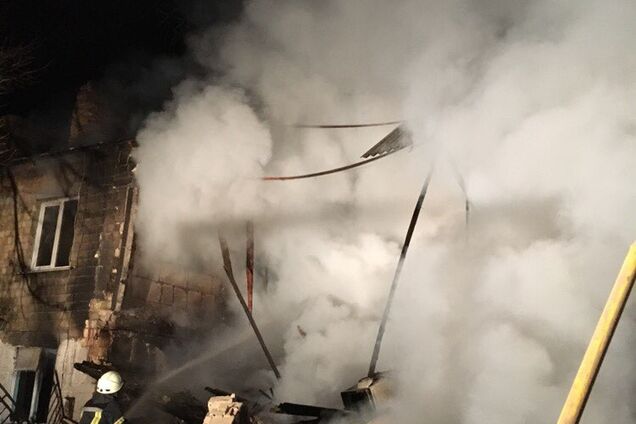 З'явилися моторошні фото з місця вибуху на Київщині