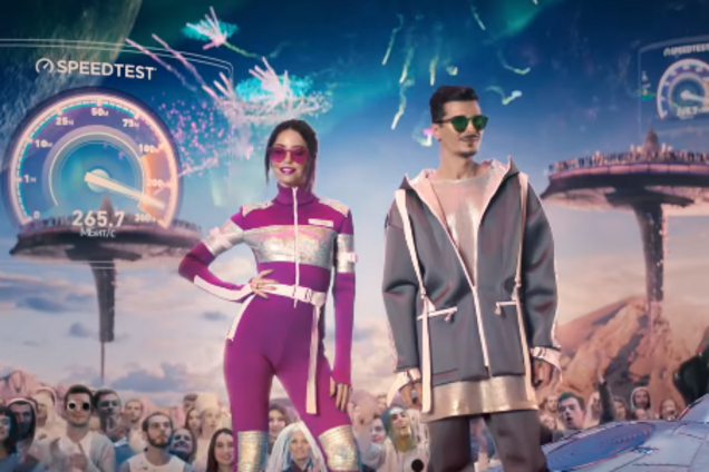 Время и Стекло в рекламе Мегафона