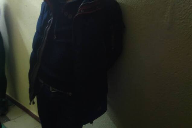 'Це ж майстер педикюру!' У Києві мешканці впіймали небезпечного домушника