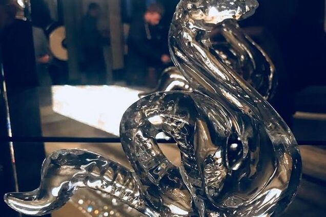 Роскошь и китч: обнародованы фото драгоценностей из квартиры Клименко в центре Киева