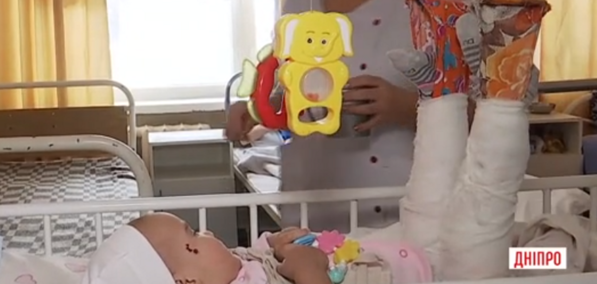 В Каменском жестоко избили годовалую девочку: мать поразила новым поступком