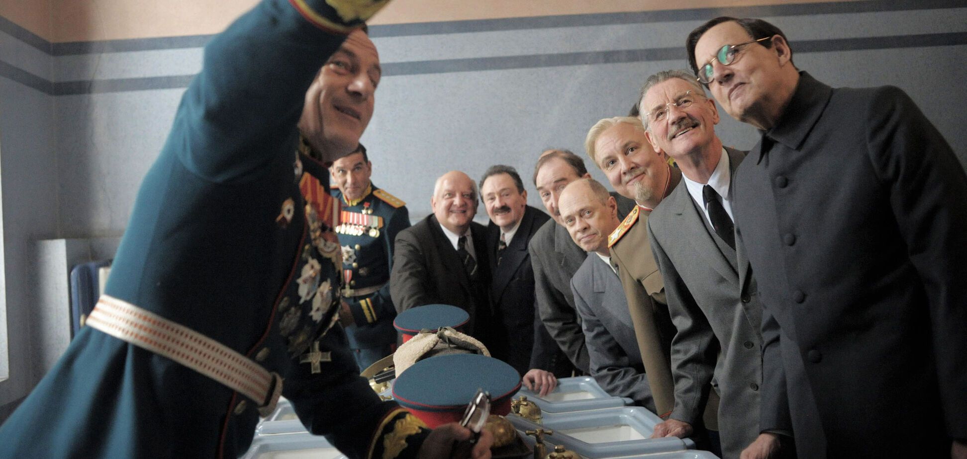 Сталин не умер: художник высмеял запрет скандального фильма