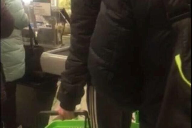 Терміново в поліцію! Історія із маніяком у Києві отримала несподіване продовження