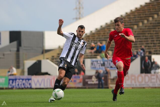 Іспанський футболіст забив диво-гол, зробивши неймовірний рейд в стилі Мессі на 60 метрів: відео шедевра