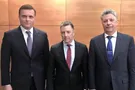 "Оппоблок" дает заднюю?